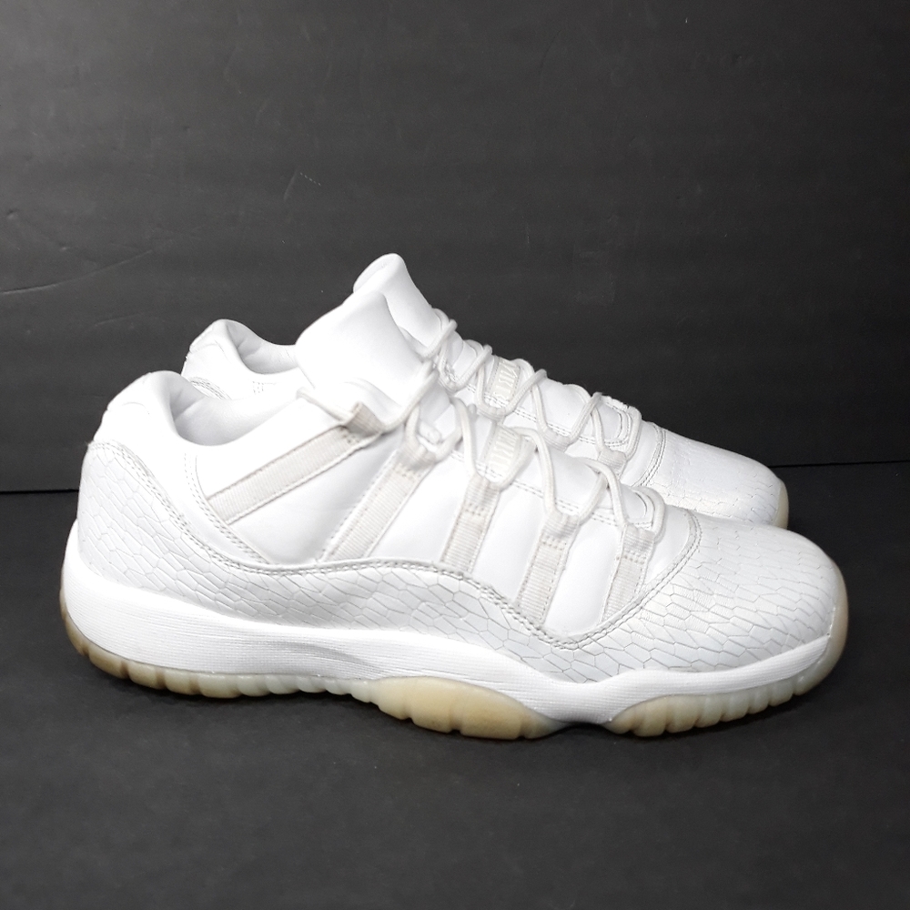 Nike Air Jordan 11 Low Heiress Platinum Sz 9 - Picture 4 of 7